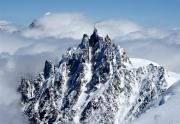 Aiguille Du Midi Dağı’nın Mont Blanc rotasından görünümü